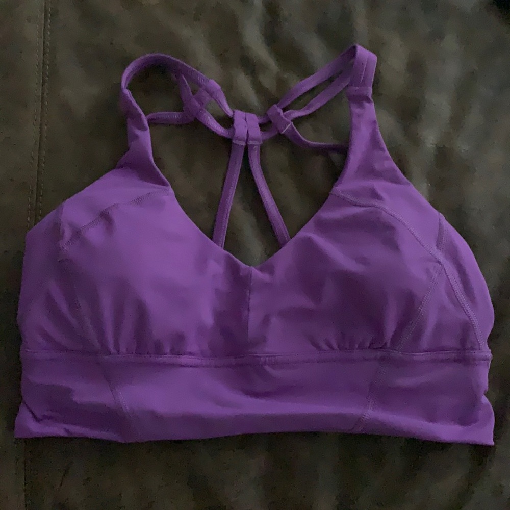 Lululemon sports bra